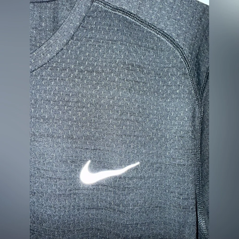 Nike Running Dri-FIT Dark Gray Athletic Training Tee Size M